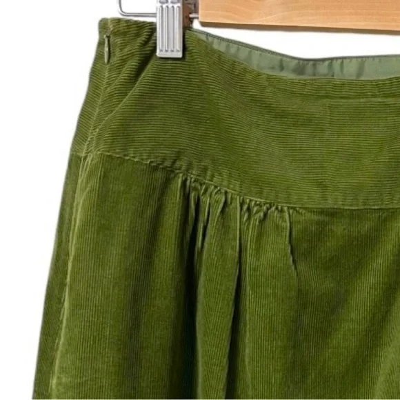 Agnes b. Avocado green corduroy skirt - Picture 2 of 5